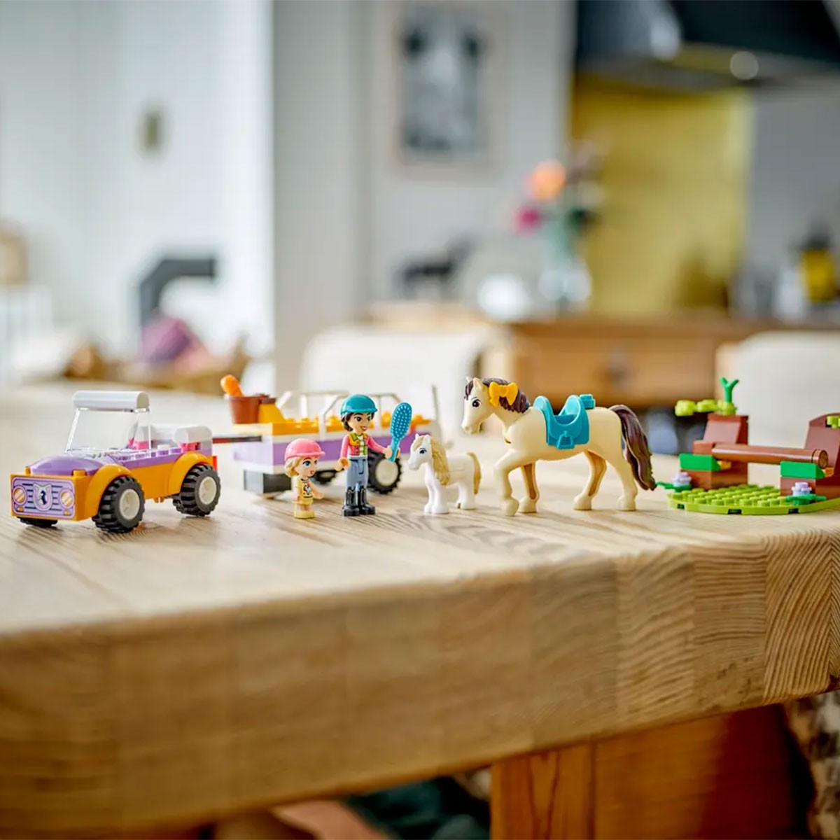 LEGO Friends Remolque con Caballo y Poni 42634