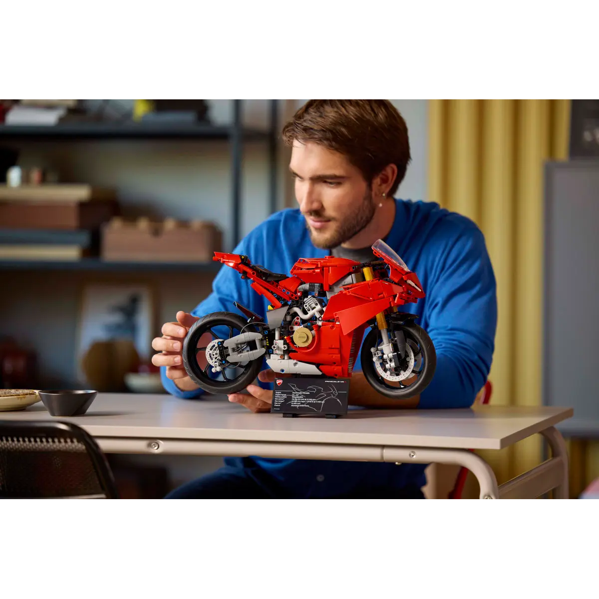LEGO Technic Mota Ducati Panigale V4 S 42202