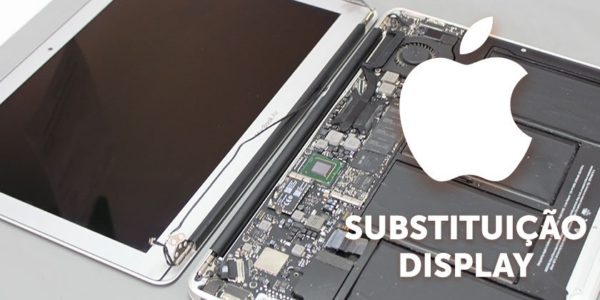Reparação de um MacBook Air da Apple