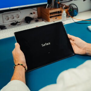 Microsoft surface a ligar