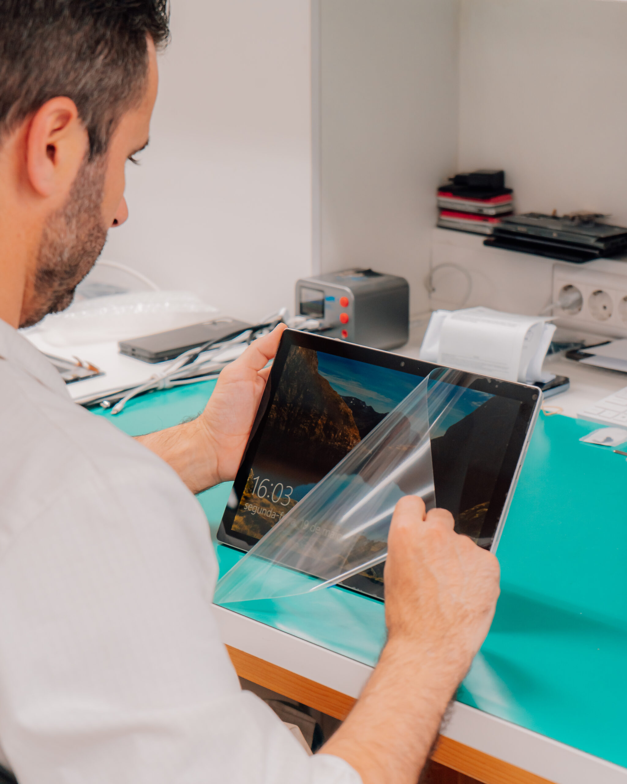 Reparacao concluita por tecnico especializado_Surface (Ecra) _YouGet_Repair